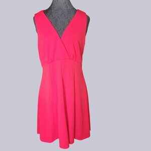 Emma & Michele Red Sleeveless V-Neck Dress Size 10 Polyester Blend Back Button C